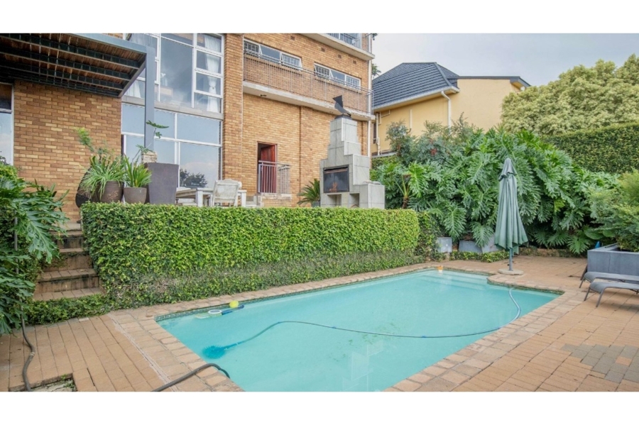 3 Bedroom Property for Sale in Kosmos North West